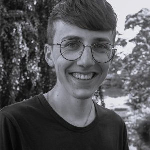 Robin KochBuchhaltung und Administration, Demokratie-Multiplikator